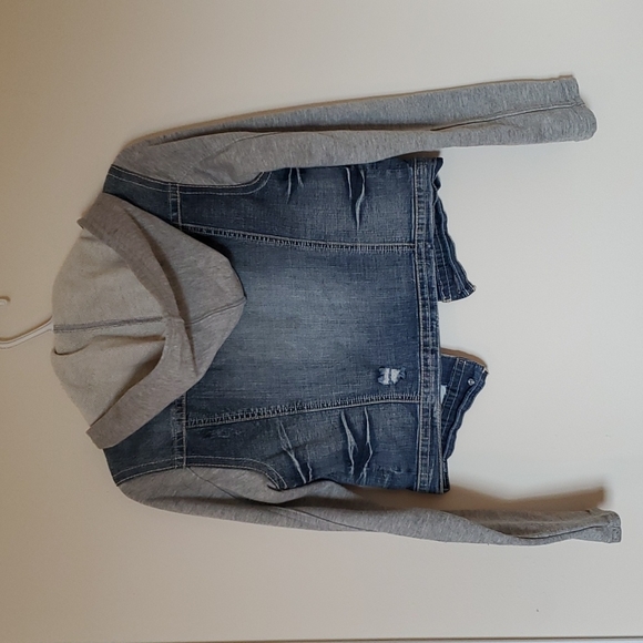 Jean jacket with light gray hood and sleeves. - Picture 2 of 8